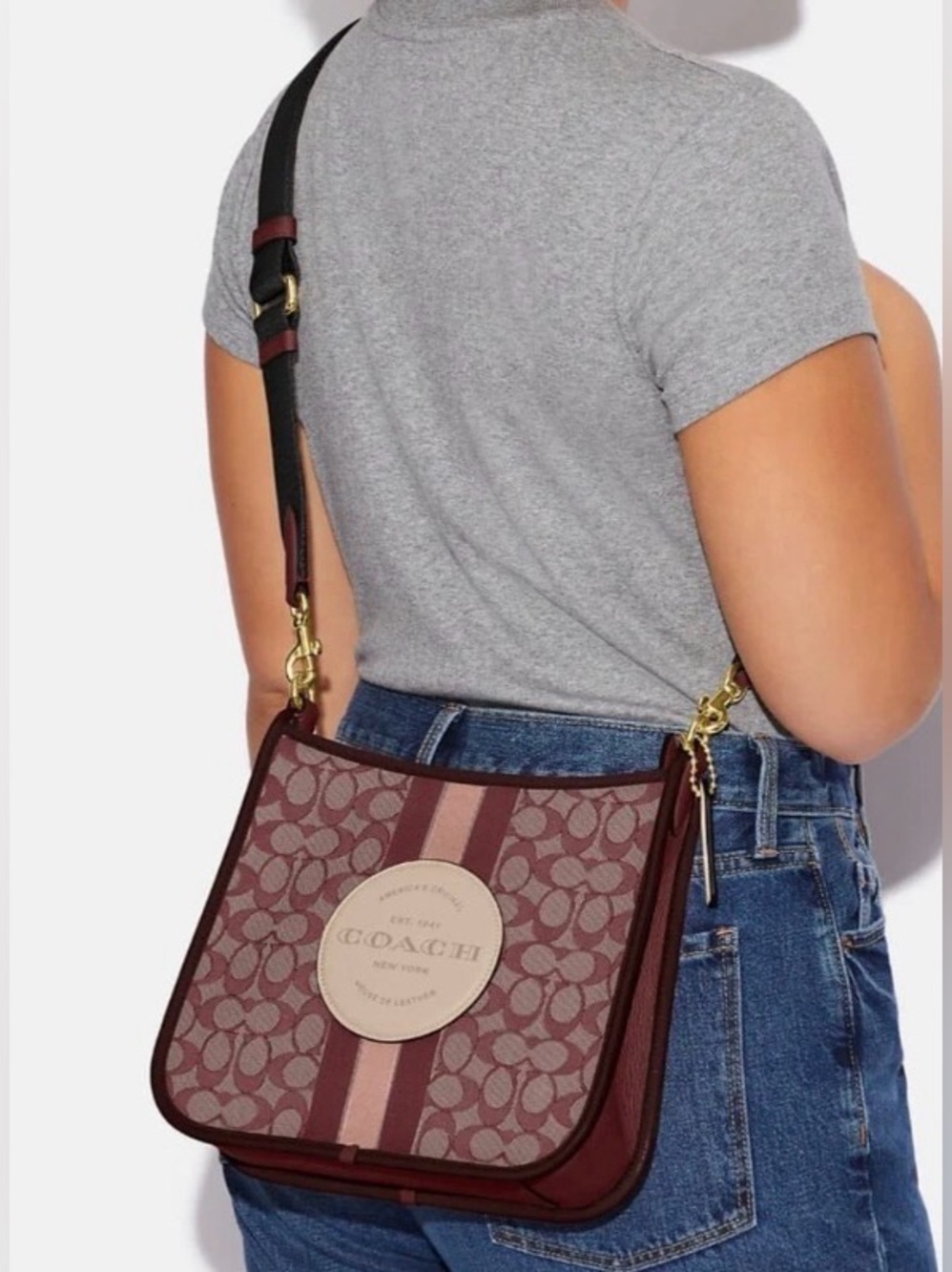 Coach Dempsey File Bag Signature Jacquard With Stripe And Coach Patch. Like-new